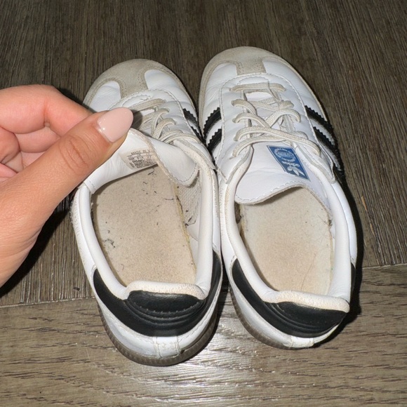 SAMABA GIRL SHOES 👟 - Picture 5 of 7